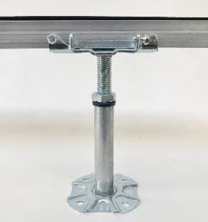 Struttura per pavimenti sopraelevati composta da colonnine e traverse tubolari passanti in acciaio zincato a sezione 25x50 mm e spessore 1mm. Indicata per carichi molto elevati.